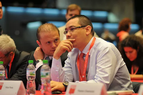 Inculpatul Ponta Victor Viorel. Premier. 
