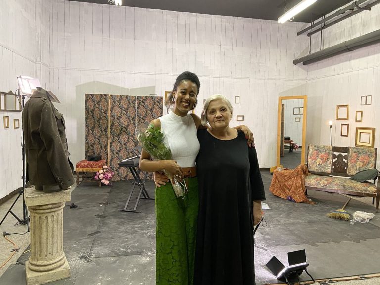 Teatru de Cristina Ioviță: Elena, pe timp de lockdown