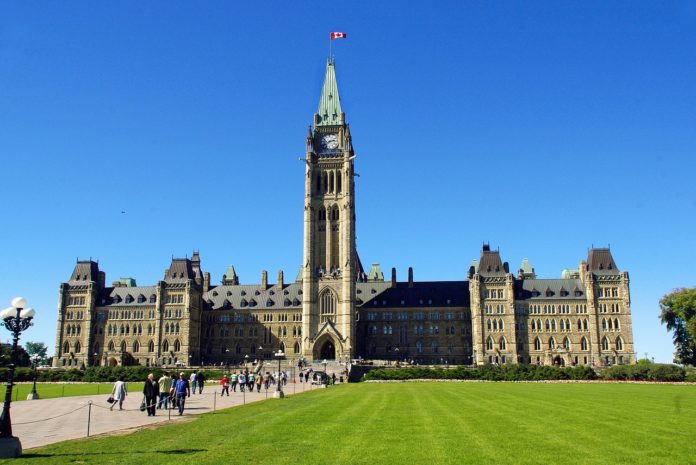 Canada Ottawa Parliament Federal  - DEZALB / Pixabay