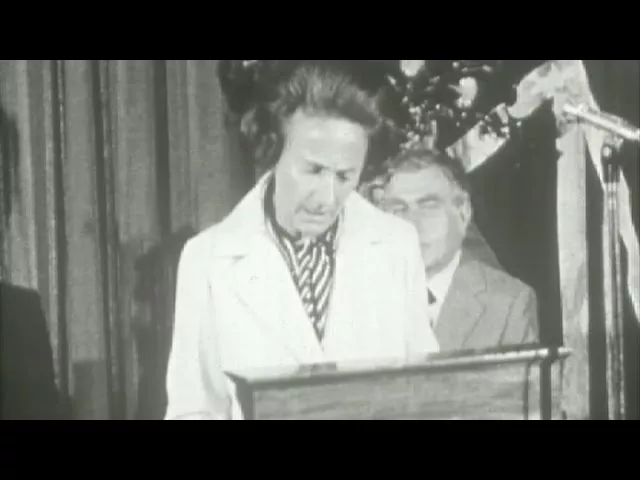 La peste 30 de ani de la Revoluție, Elena Ceaușescu este încă om de știință