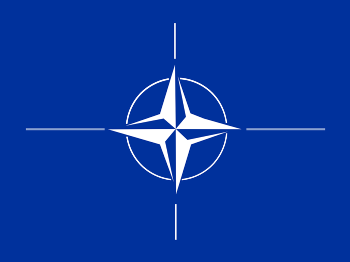 Nato Flag Compass Rose Emblem Blue  - Clker-Free-Vector-Images / Pixabay
