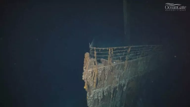 Un „câmp de resturi” descoperit în Atlantic, în apropierea locului unde se află scufundat Titanicul