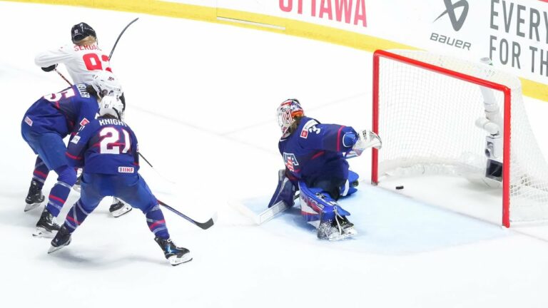 Hochei feminin. Canada, noua campioană mondială