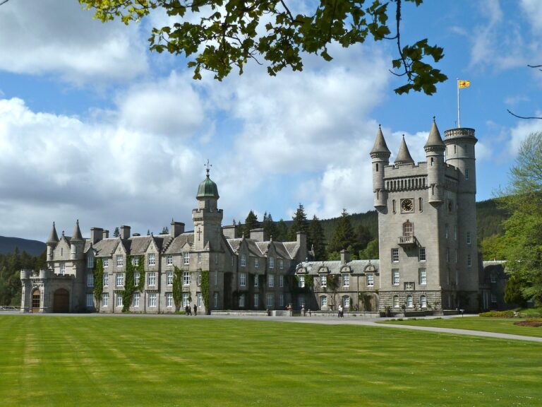 balmoral castle