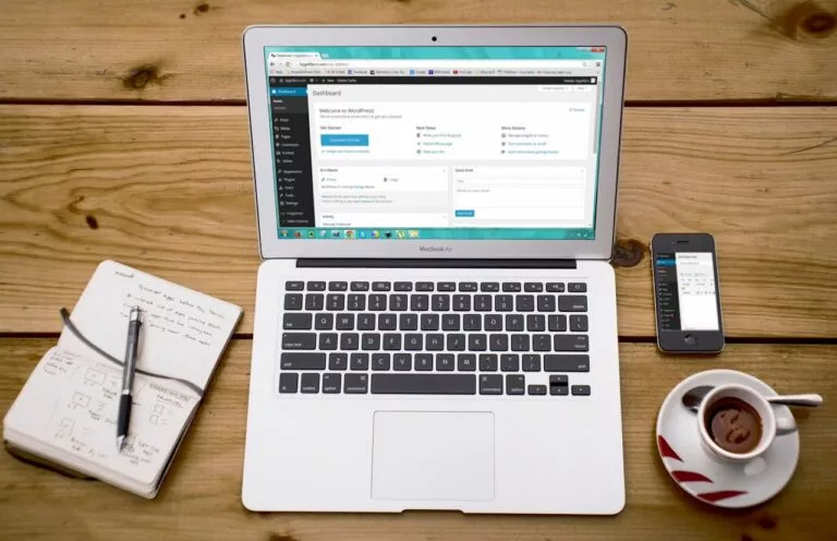 website comunitatea romaneasca